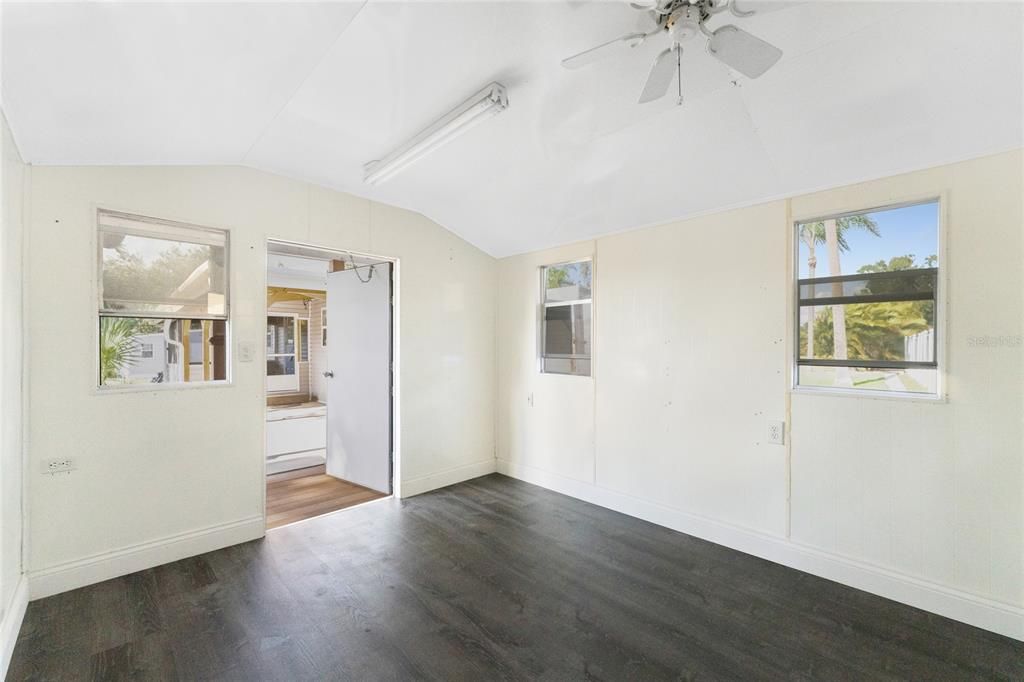 待售: $289,888 (2 贝兹, 2 浴室, 1429 平方英尺)