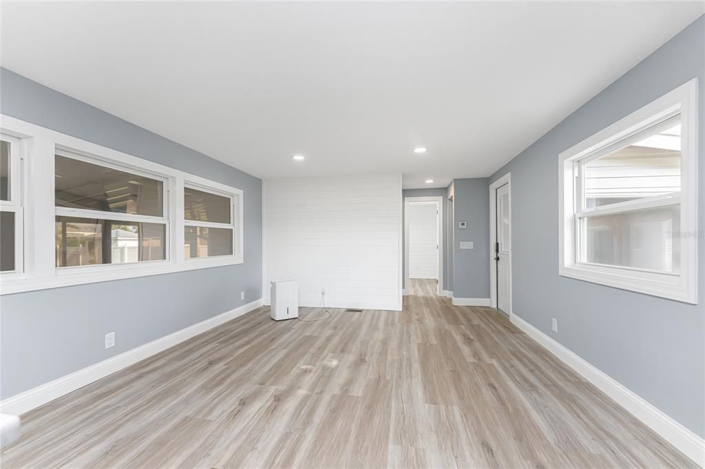 待售: $289,888 (2 贝兹, 2 浴室, 1429 平方英尺)