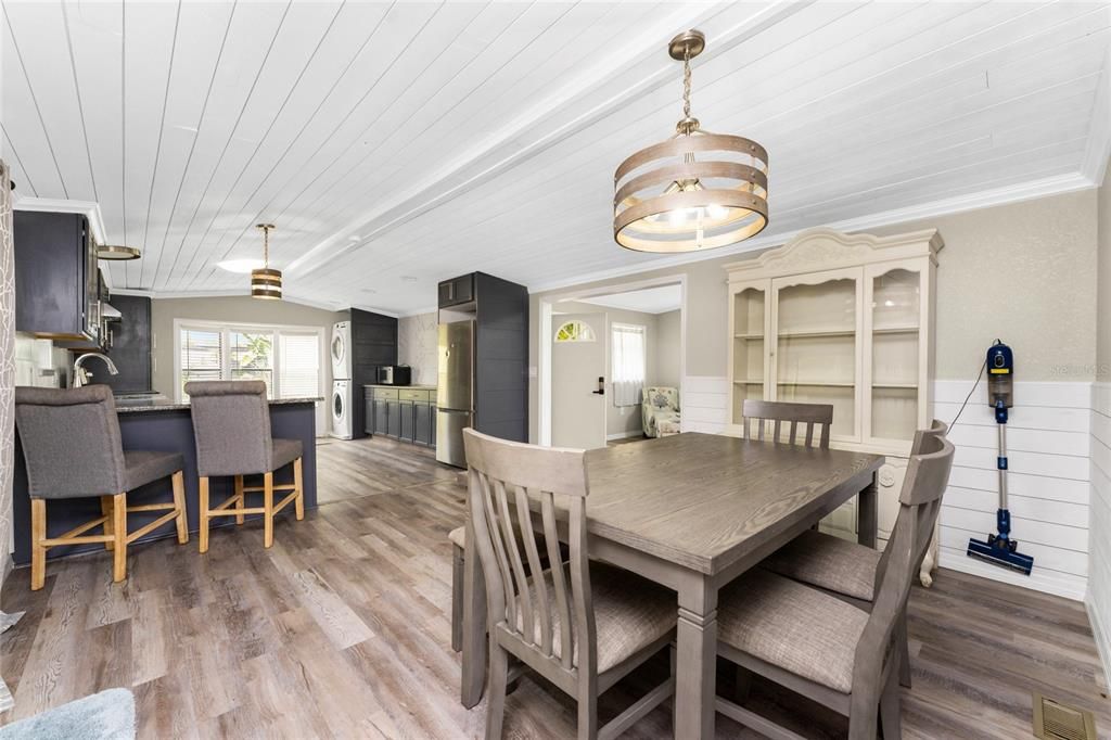 For Sale: $243,988 (3 beds, 2 baths, 1560 Square Feet)