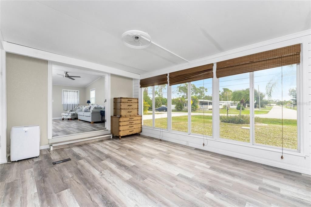 For Sale: $243,988 (3 beds, 2 baths, 1560 Square Feet)