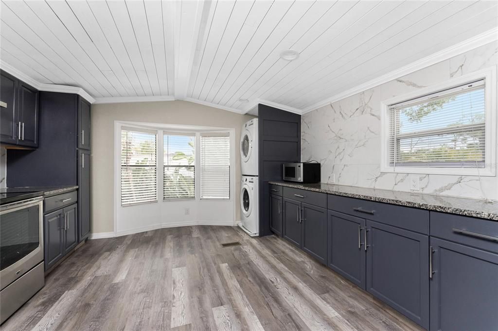 For Sale: $243,988 (3 beds, 2 baths, 1560 Square Feet)