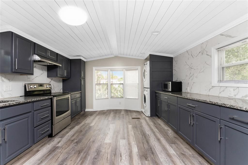 For Sale: $243,988 (3 beds, 2 baths, 1560 Square Feet)