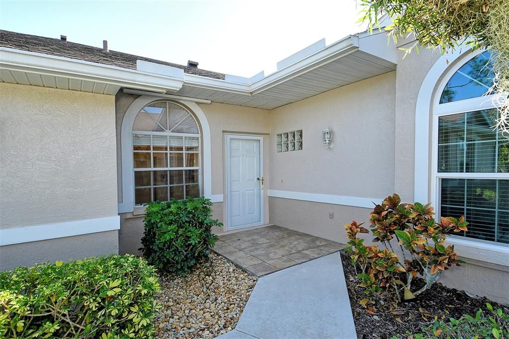 待售: $359,900 (2 贝兹, 2 浴室, 1572 平方英尺)