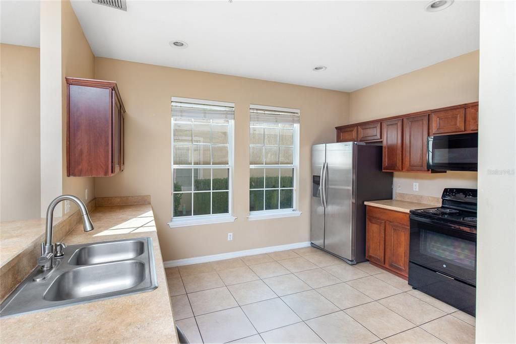 For Sale: $239,000 (3 beds, 2 baths, 1668 Square Feet)