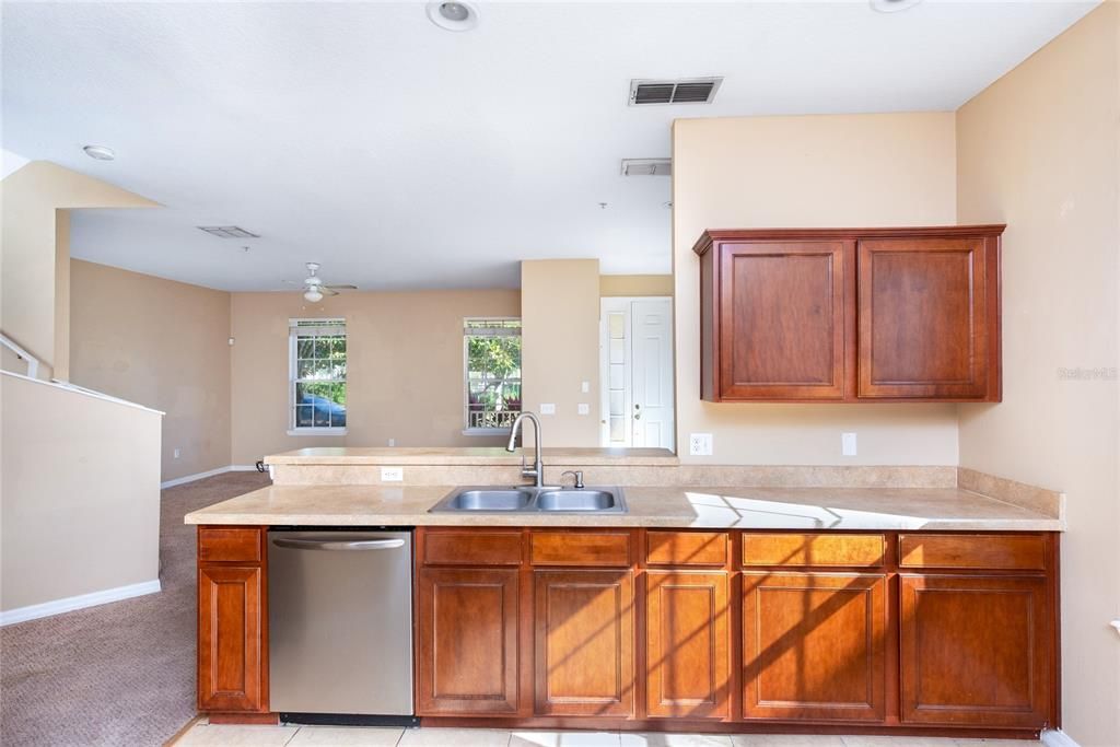 For Sale: $239,000 (3 beds, 2 baths, 1668 Square Feet)