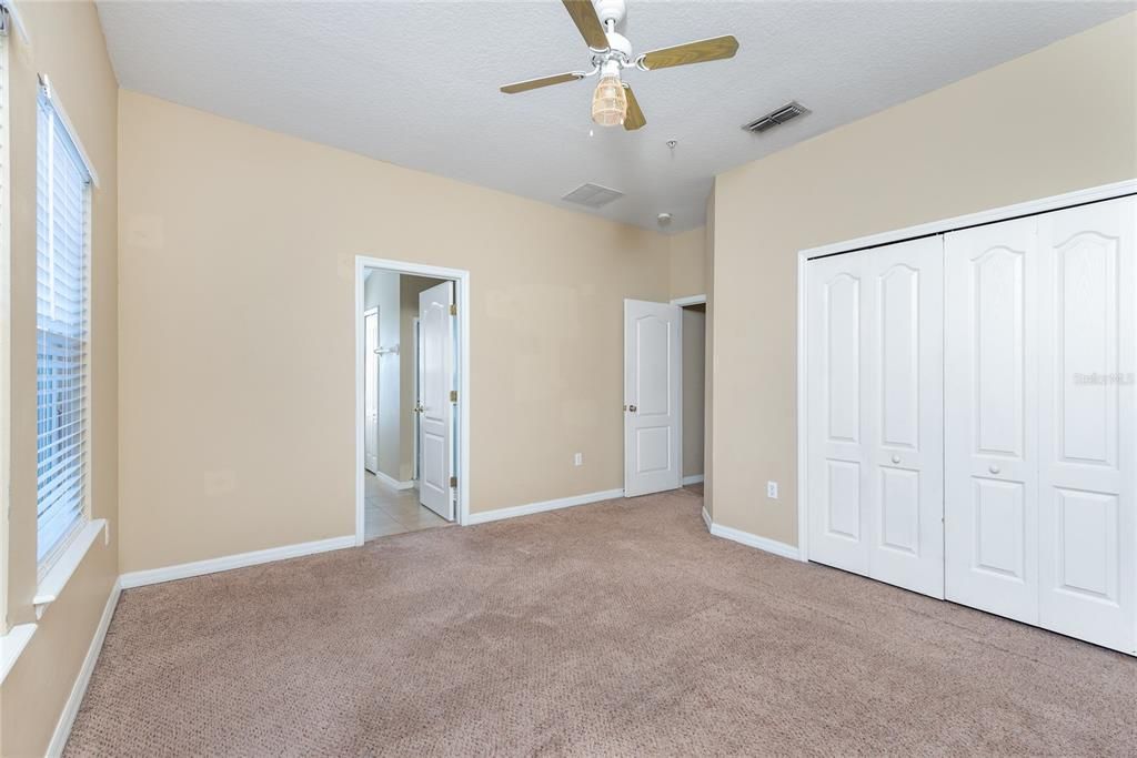 For Sale: $239,000 (3 beds, 2 baths, 1668 Square Feet)