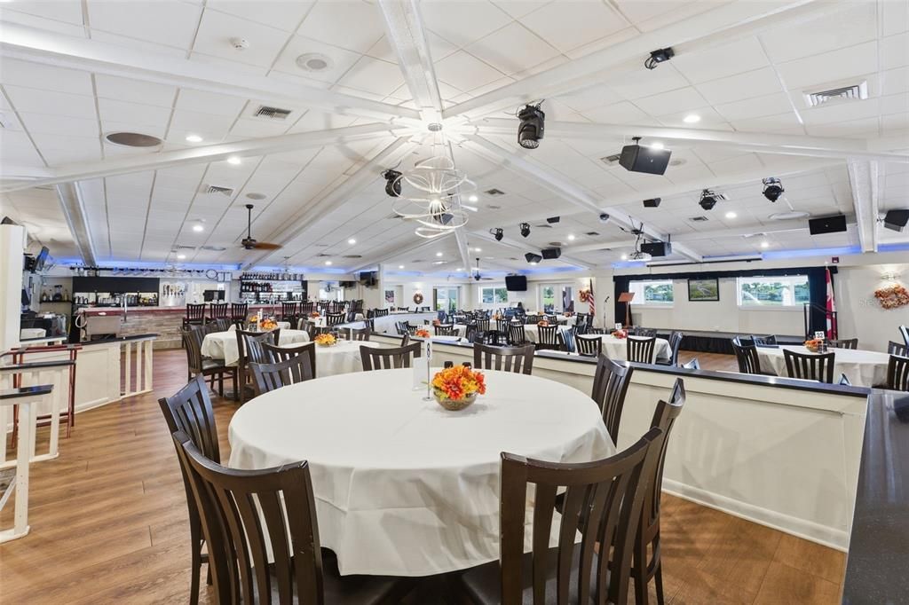 For Sale: $150,000 (2 beds, 2 baths, 1144 Square Feet)