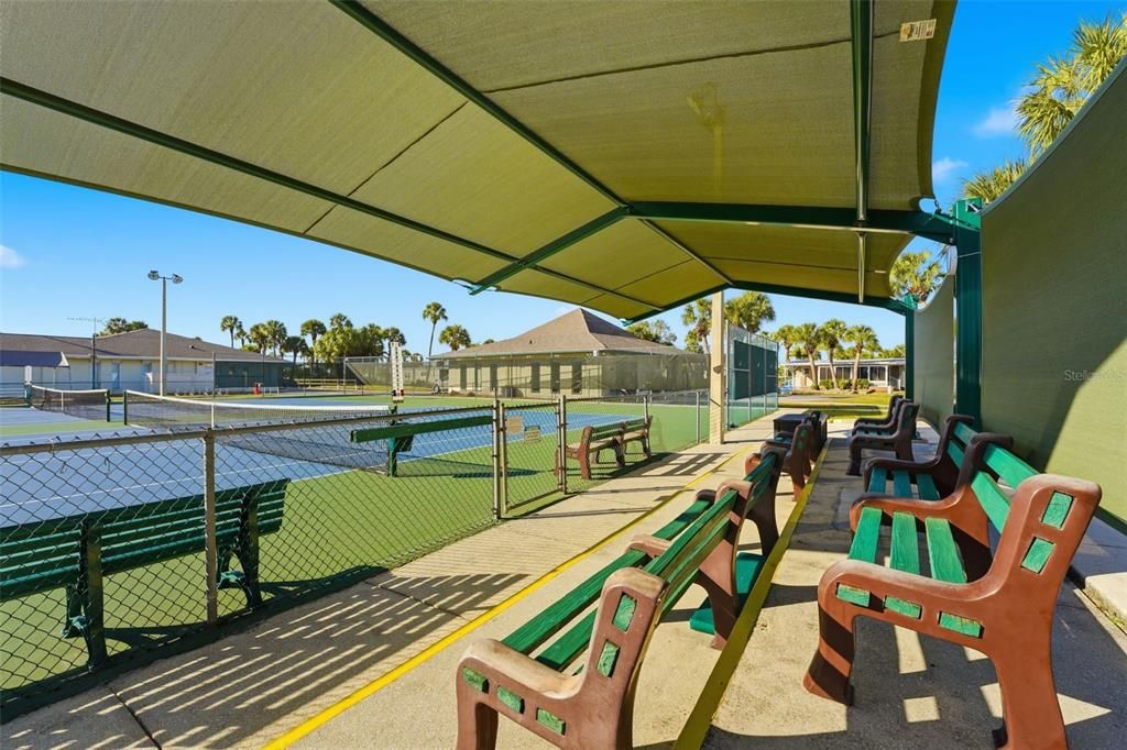 For Sale: $150,000 (2 beds, 2 baths, 1144 Square Feet)