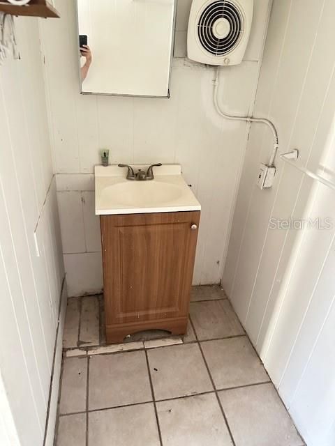 Activo con contrato: $250,000 (3 camas, 2 baños, 1072 Pies cuadrados)