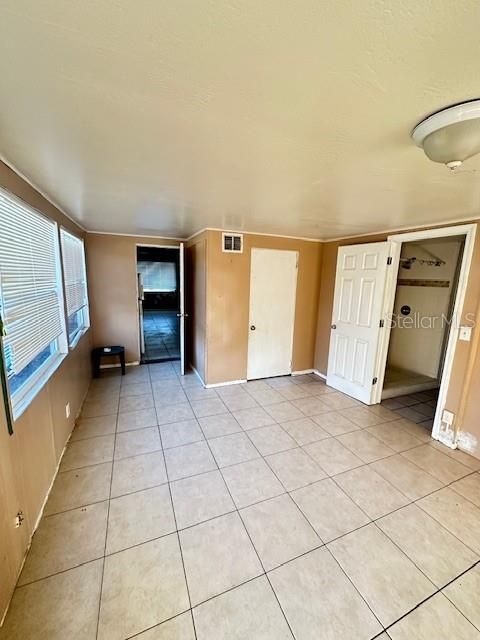 Activo con contrato: $250,000 (3 camas, 2 baños, 1072 Pies cuadrados)