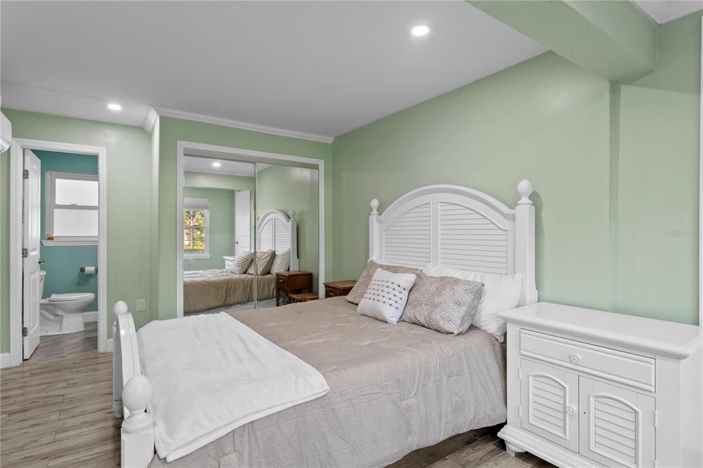 待售: $385,000 (3 贝兹, 2 浴室, 1139 平方英尺)