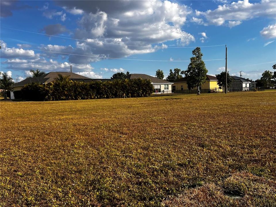 待售: $100,000 (0.44 acres)