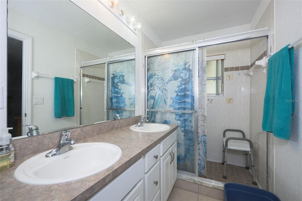 For Sale: $289,900 (3 beds, 2 baths, 1470 Square Feet)