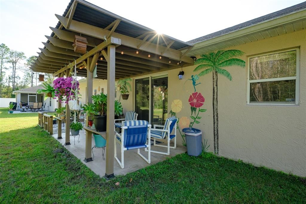 For Sale: $289,900 (3 beds, 2 baths, 1470 Square Feet)