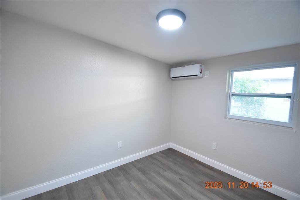 For Rent: $1,795 (3 beds, 1 baths, 816 Square Feet)