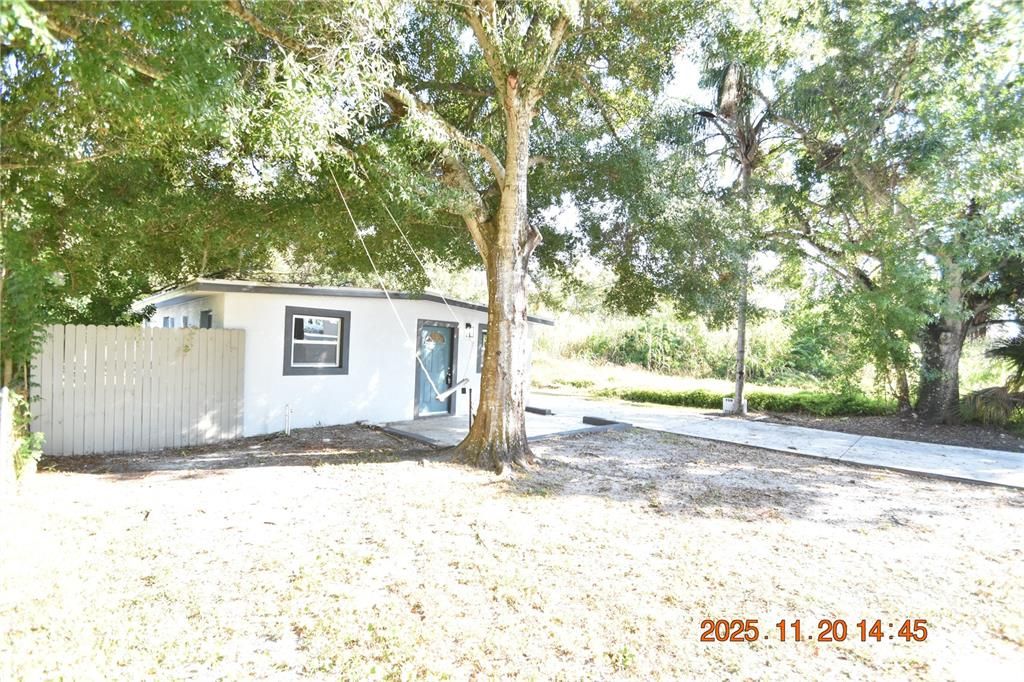 For Rent: $1,795 (3 beds, 1 baths, 816 Square Feet)