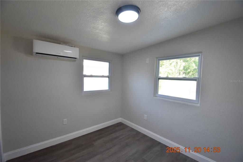 For Rent: $1,795 (3 beds, 1 baths, 816 Square Feet)