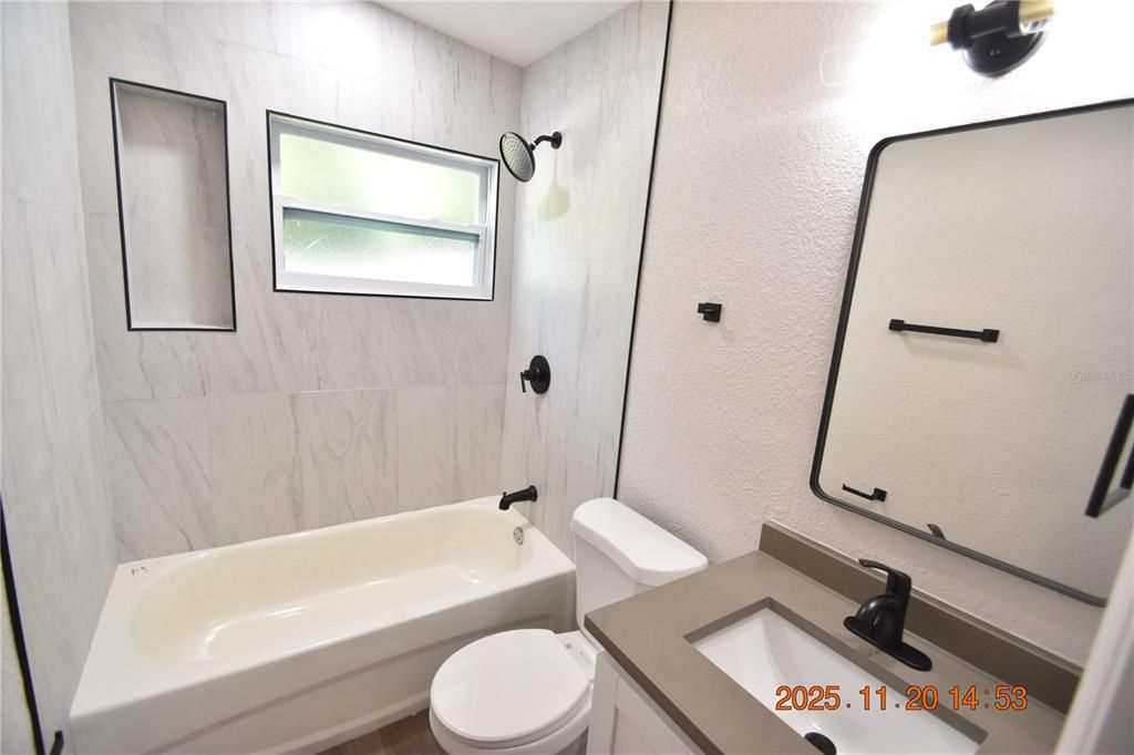 For Rent: $1,795 (3 beds, 1 baths, 816 Square Feet)