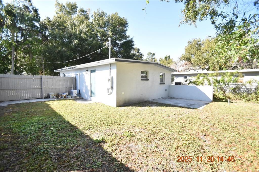 For Rent: $1,795 (3 beds, 1 baths, 816 Square Feet)