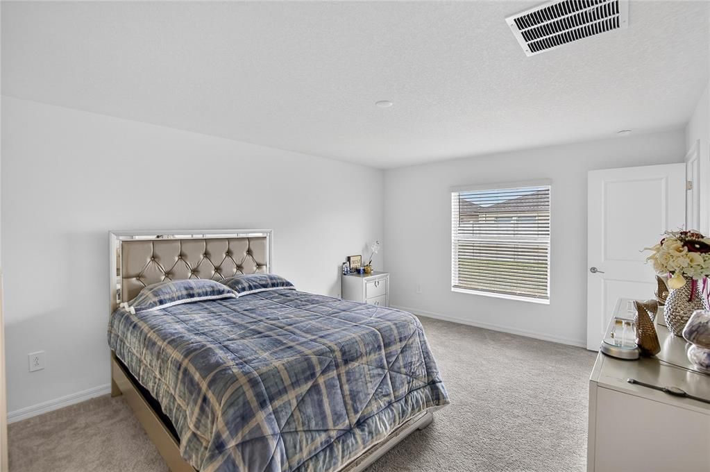 В аренду: $2,500 (4 спален, 2 ванн, 1936 Квадратных фут)