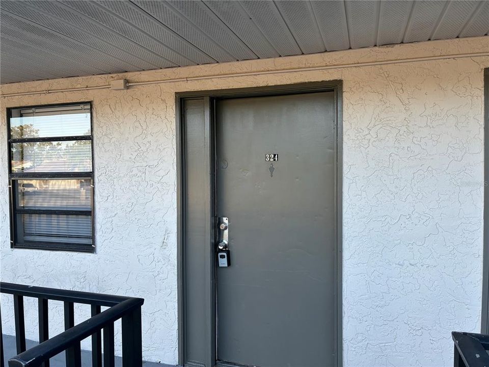 For Rent: $1,350 (1 beds, 1 baths, 480 Square Feet)