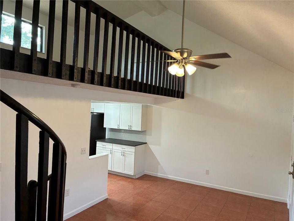 For Rent: $1,350 (1 beds, 1 baths, 480 Square Feet)