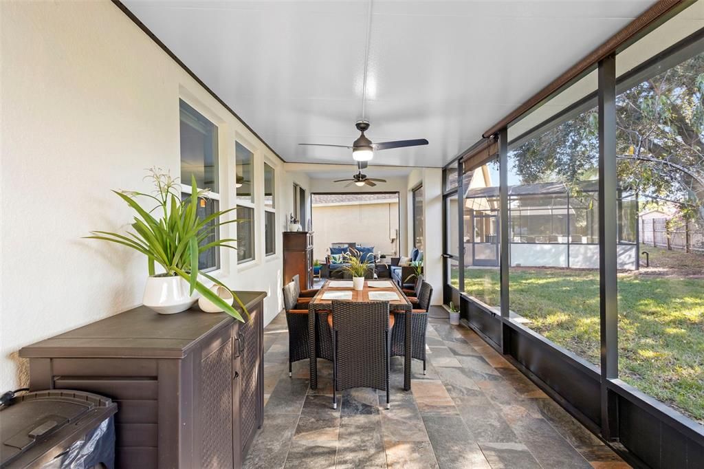 待售: $375,000 (4 贝兹, 2 浴室, 2017 平方英尺)