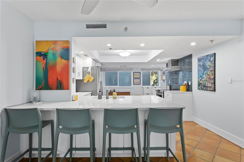 На продажу: $439,900 (2 спален, 2 ванн, 1422 Квадратных фут)