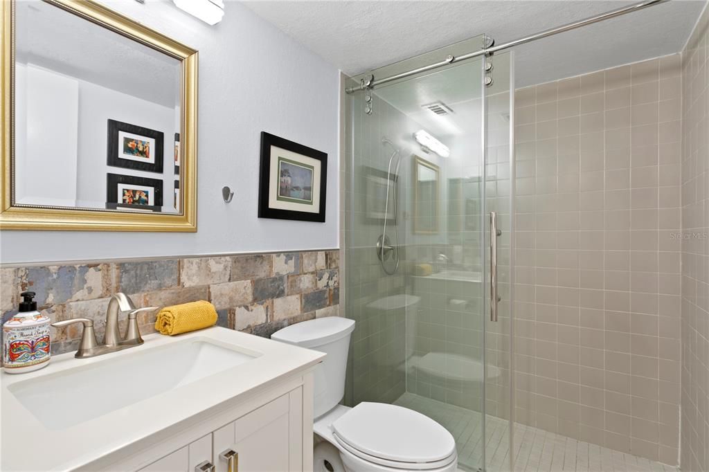 На продажу: $439,900 (2 спален, 2 ванн, 1422 Квадратных фут)