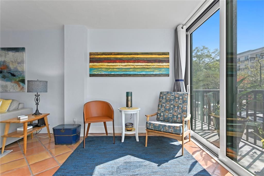 На продажу: $439,900 (2 спален, 2 ванн, 1422 Квадратных фут)