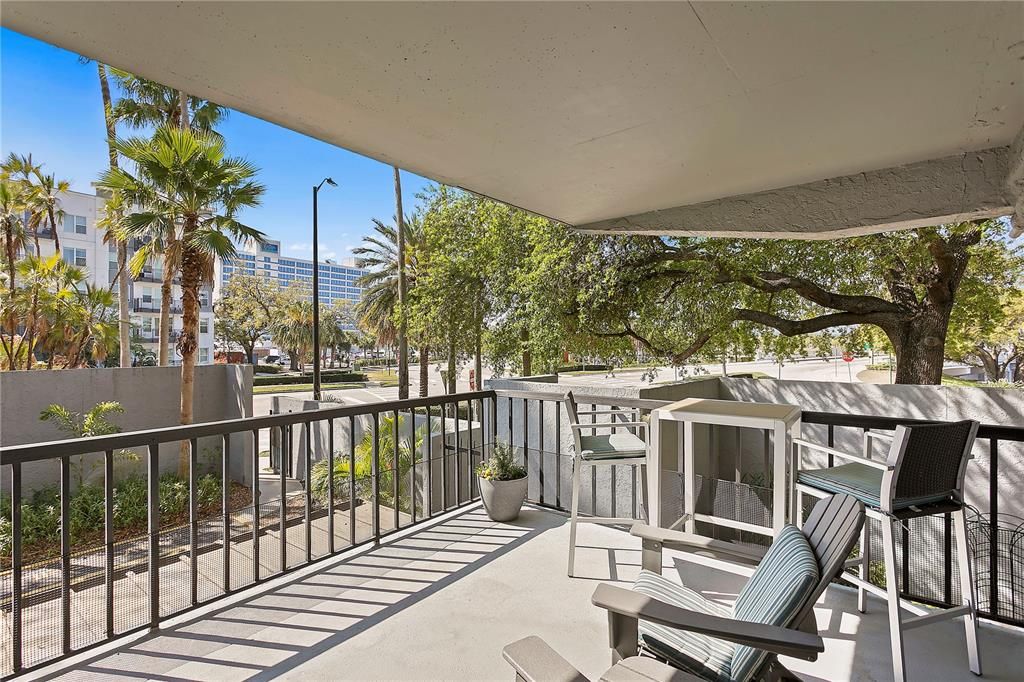 На продажу: $439,900 (2 спален, 2 ванн, 1422 Квадратных фут)