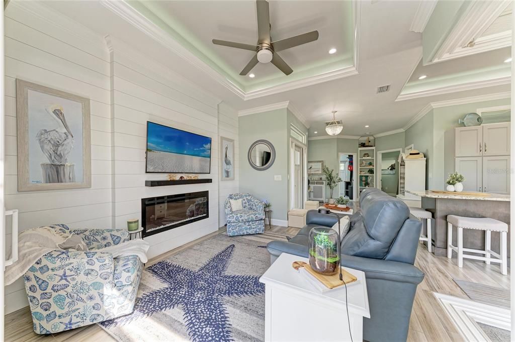 For Sale: $595,000 (1 beds, 1 baths, 1000 Square Feet)