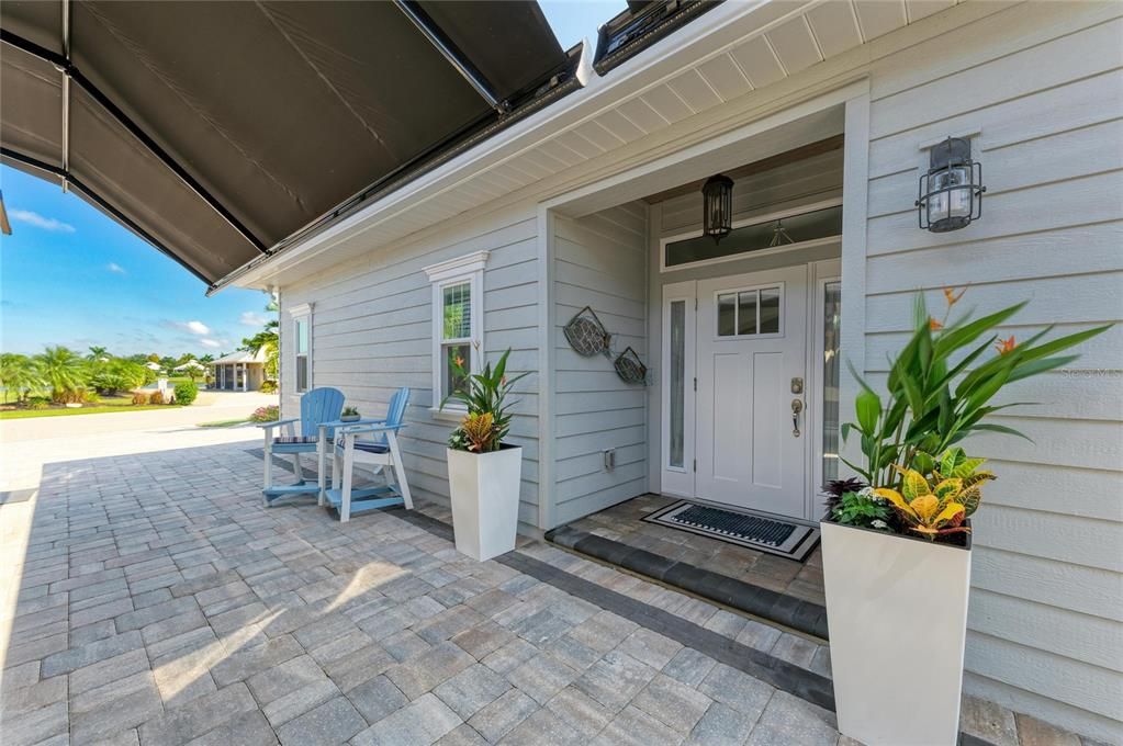 For Sale: $595,000 (1 beds, 1 baths, 1000 Square Feet)