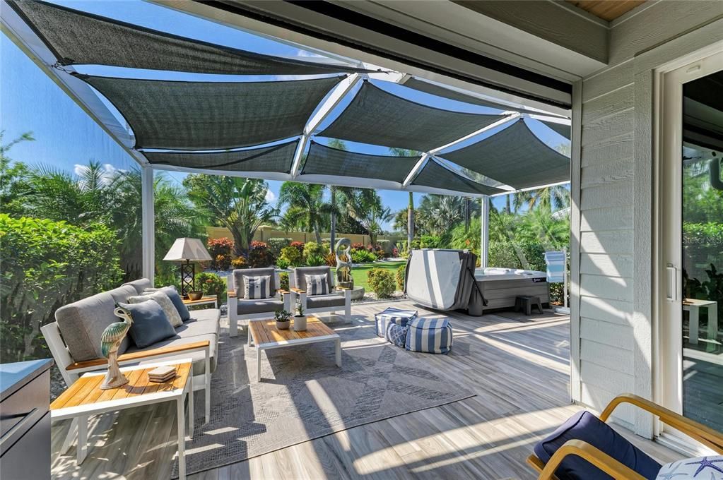 For Sale: $595,000 (1 beds, 1 baths, 1000 Square Feet)