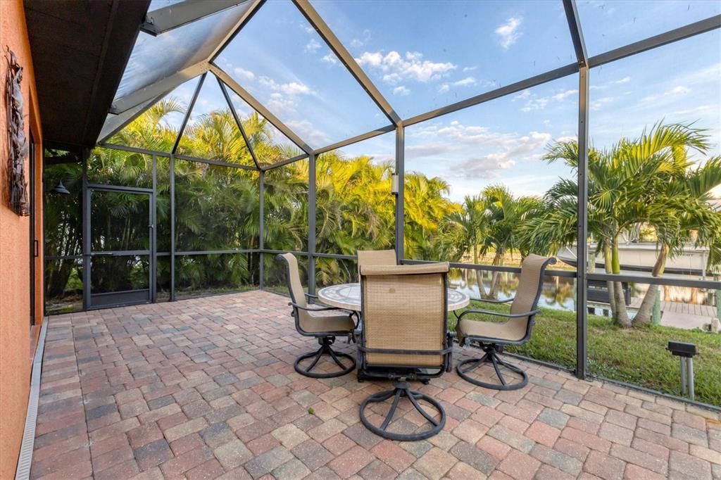 For Sale: $769,000 (3 beds, 2 baths, 2041 Square Feet)