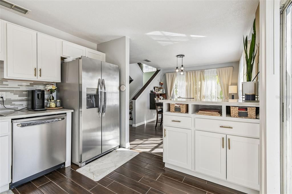 En Venta: $334,000 (3 camas, 2 baños, 1638 Pies cuadrados)