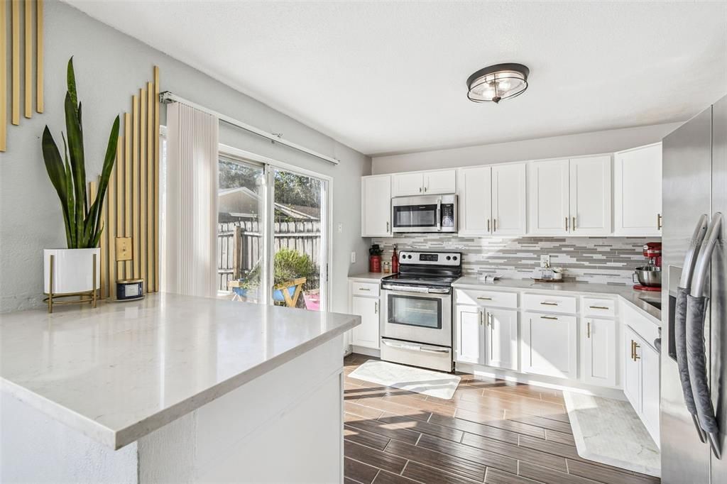 En Venta: $334,000 (3 camas, 2 baños, 1638 Pies cuadrados)