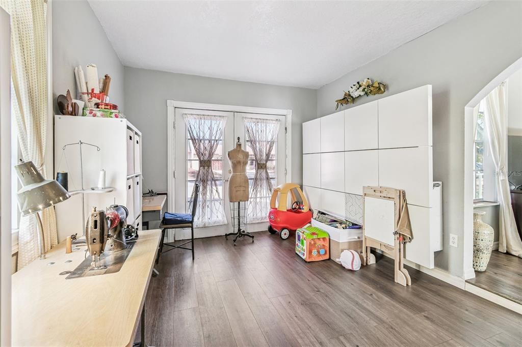 En Venta: $334,000 (3 camas, 2 baños, 1638 Pies cuadrados)