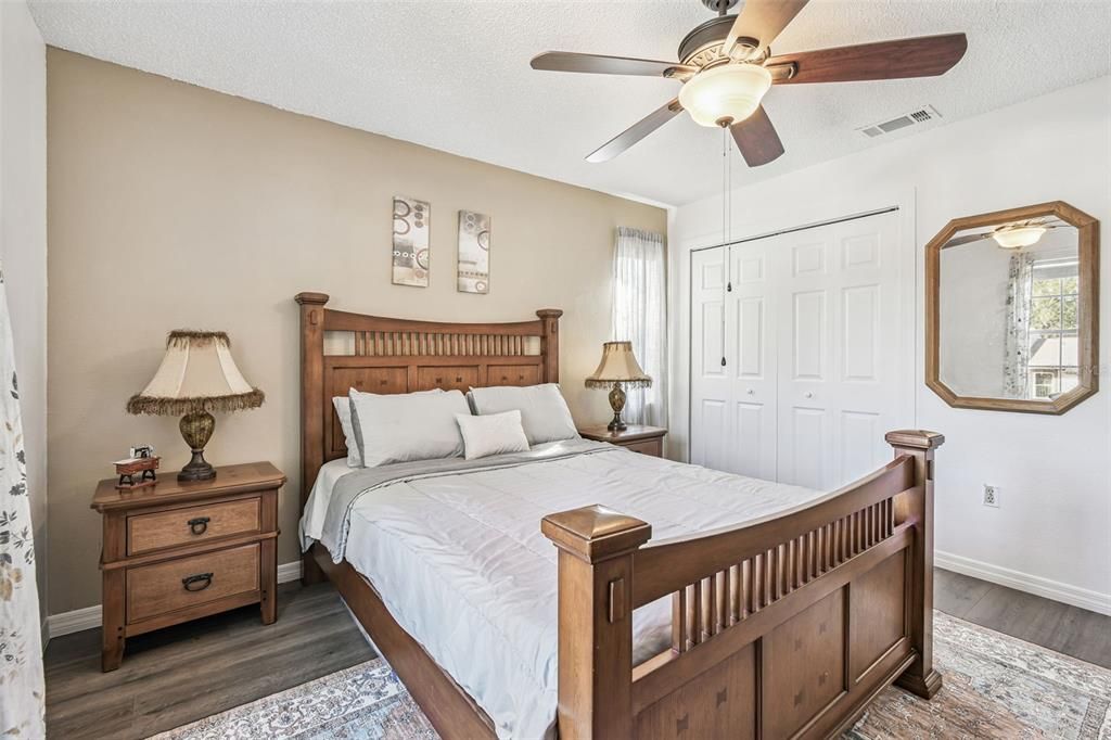 En Venta: $334,000 (3 camas, 2 baños, 1638 Pies cuadrados)