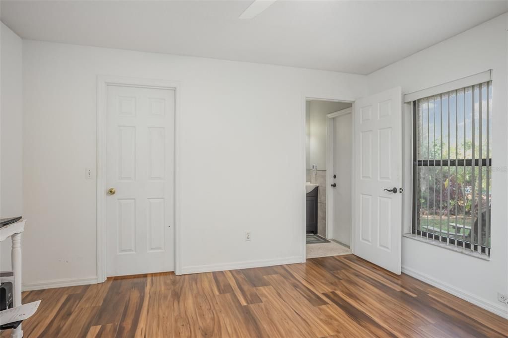 En Venta: $550,000 (4 camas, 2 baños, 2097 Pies cuadrados)