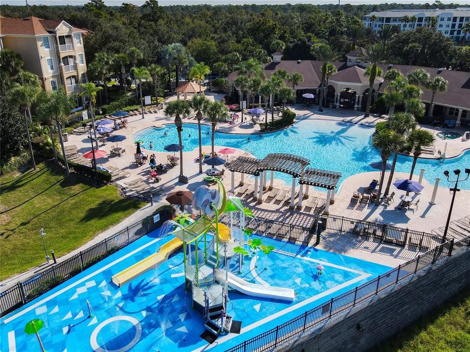 合同活跃: $669,000 (6 贝兹, 4 浴室, 2812 平方英尺)