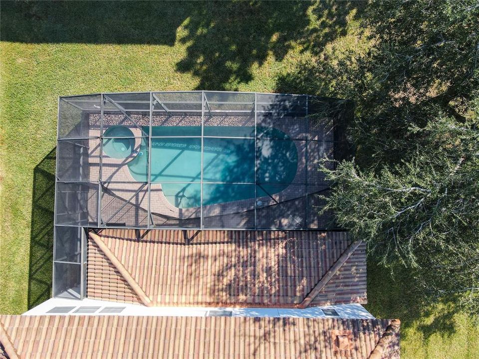 合同活跃: $669,000 (6 贝兹, 4 浴室, 2812 平方英尺)