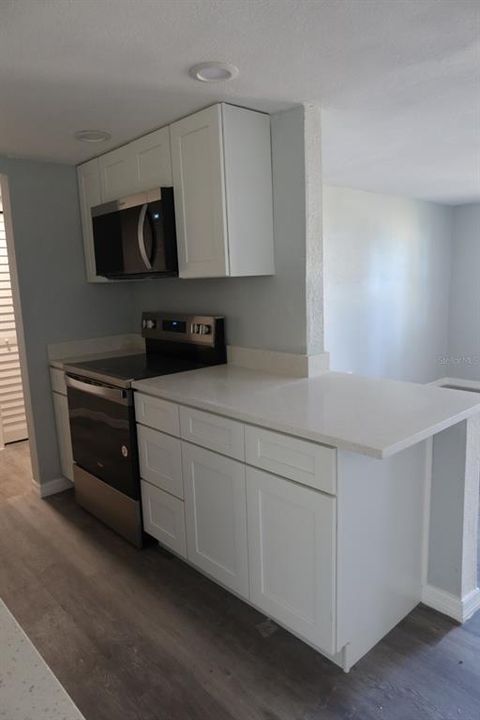 На продажу: $275,000 (3 спален, 2 ванн, 1216 Квадратных фут)