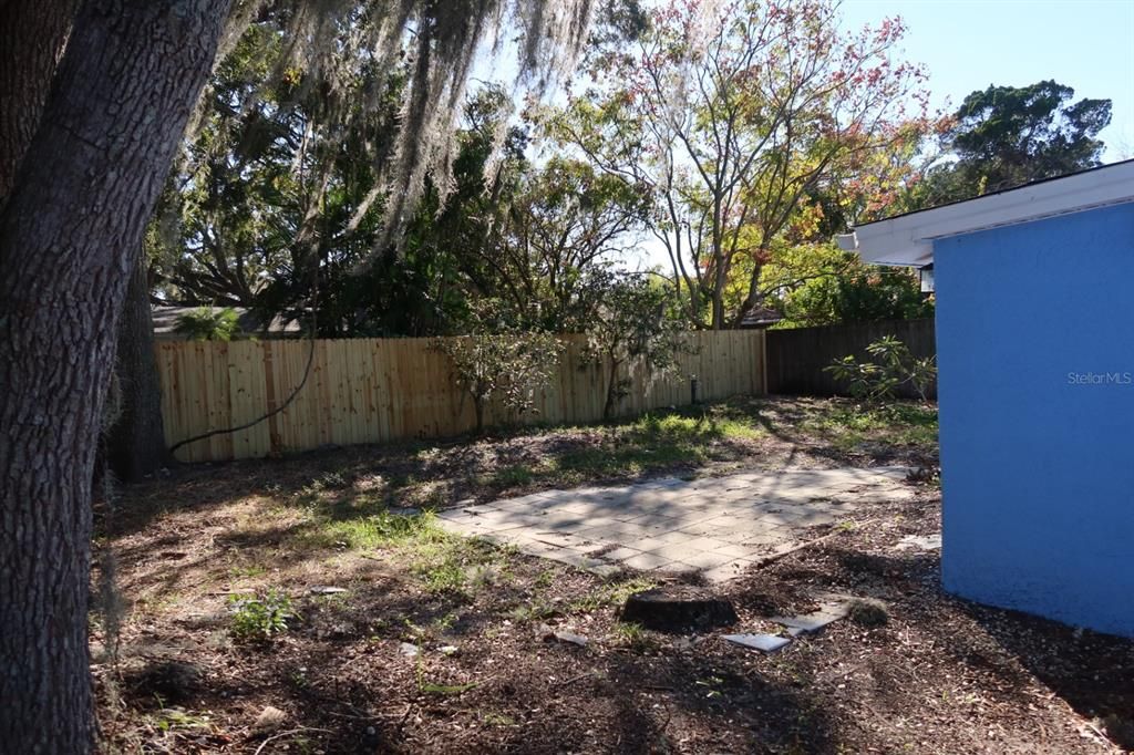 На продажу: $275,000 (3 спален, 2 ванн, 1216 Квадратных фут)