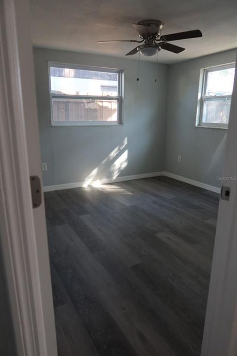 На продажу: $275,000 (3 спален, 2 ванн, 1216 Квадратных фут)