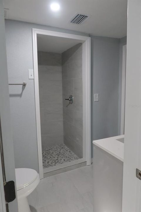 На продажу: $275,000 (3 спален, 2 ванн, 1216 Квадратных фут)