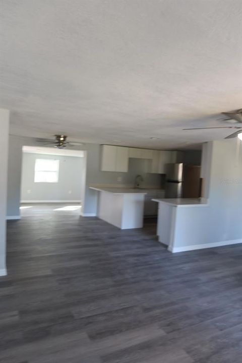 На продажу: $275,000 (3 спален, 2 ванн, 1216 Квадратных фут)