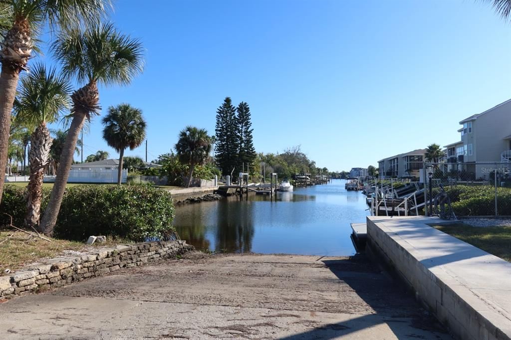 На продажу: $275,000 (3 спален, 2 ванн, 1216 Квадратных фут)