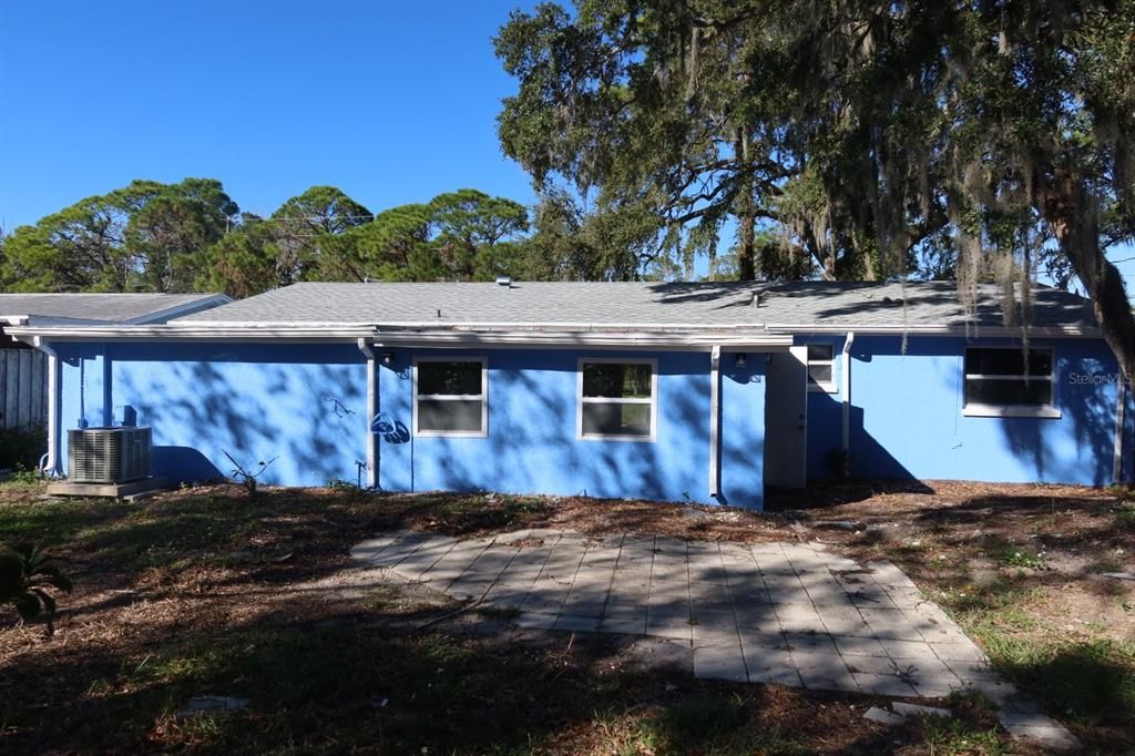 На продажу: $275,000 (3 спален, 2 ванн, 1216 Квадратных фут)