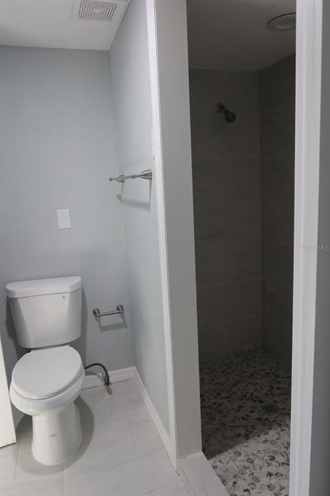 На продажу: $275,000 (3 спален, 2 ванн, 1216 Квадратных фут)